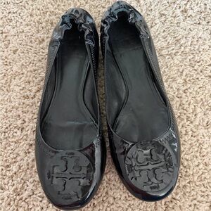 Tory Burch Black Patent Leather Logo Ballet Flats